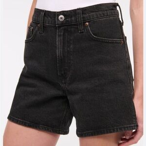 Abercrombie 7” Dad Shorts